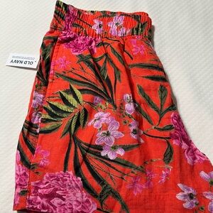 Old Navy Floral Linen Shorts with pockets!!
